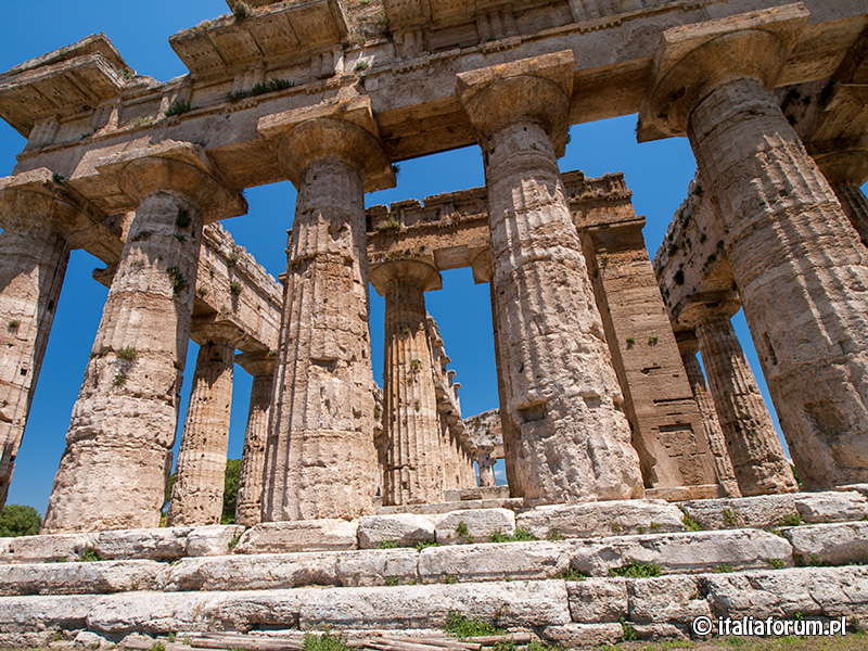 Świątynia Neptuna-Posejdona, Paestum, Włochy.