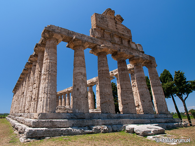 Świątynia Ateny, Paestum, Włochy.